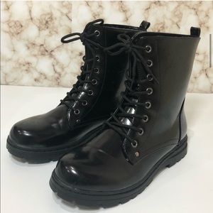 DIRTY LAUNDRY Combat ankle boots black size 7.5
